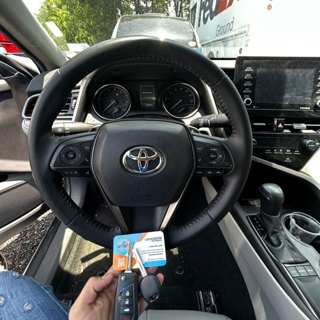 Toyota - Camry 2019